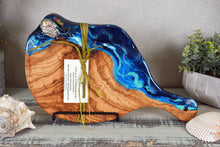blue ocean cheese board with shells